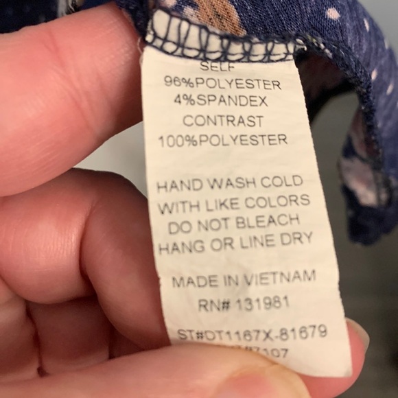 EUC naif sleeveless blouse Women’s Plus size 2X - Picture 4 of 7